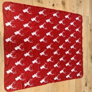 Docofil Red & White Deer & Throw Blanket 51" x 59” Portugal Soft Warm